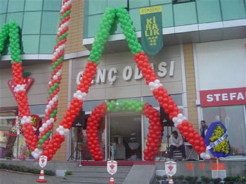 200 metre işyeri açılış balon süsü modeli  STA balon firmasi ürünüdür 
