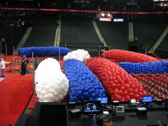 2000 adet balon file i�inde bo�alma